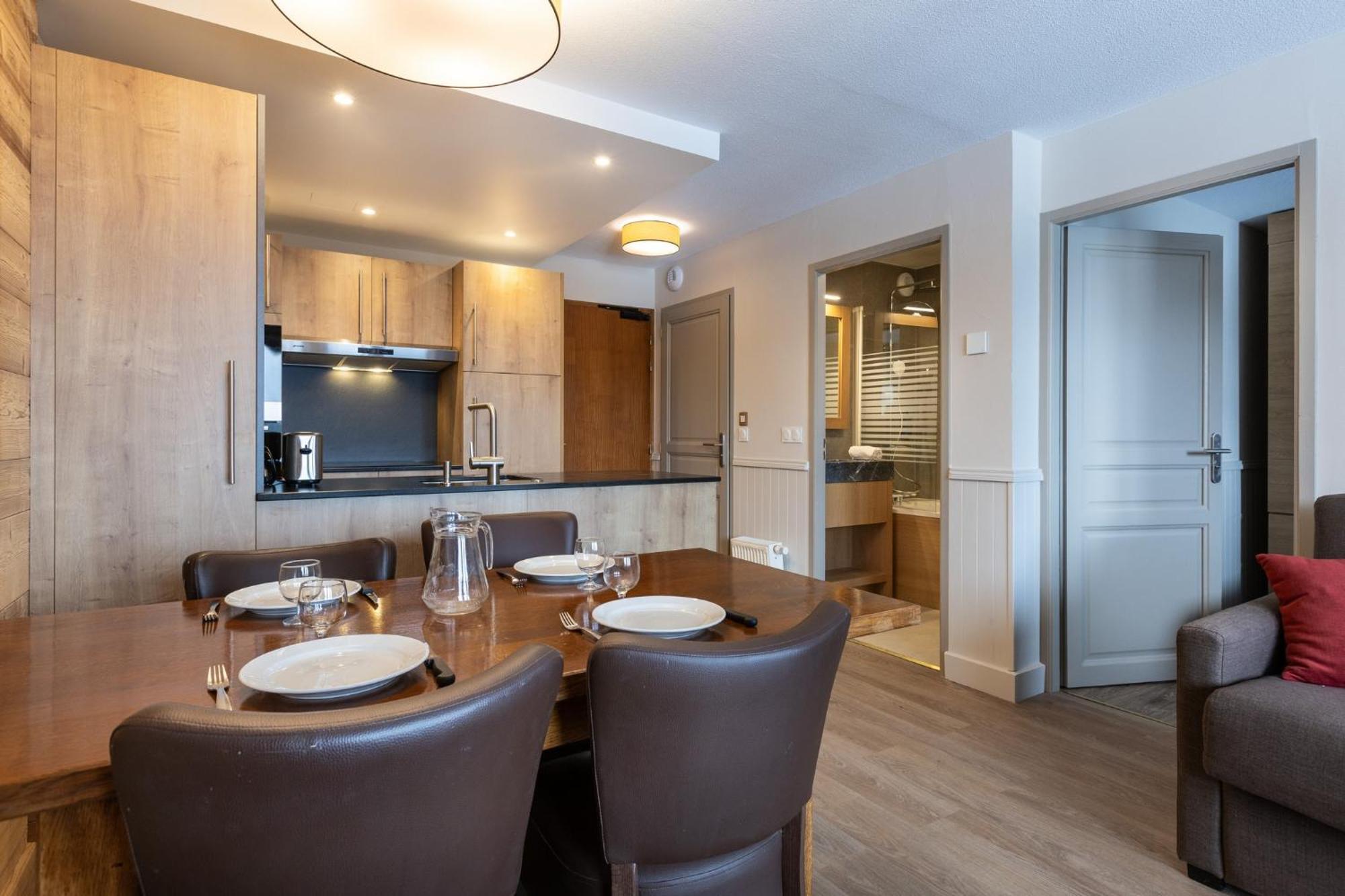 2-Room Apartment 2 or